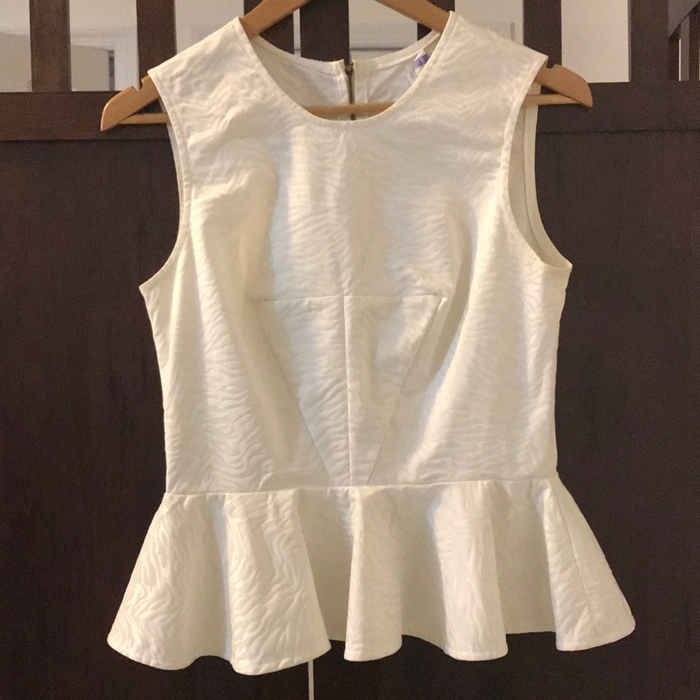 Textured white peplum top - fits small